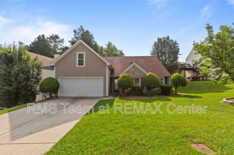 Gorgeous sought after 4BR/2BA Ranch in Lawrenceville. property image