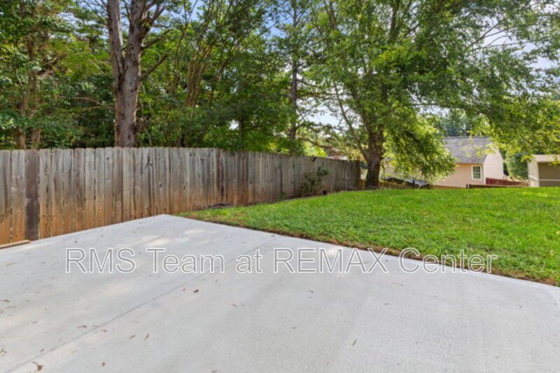 Gorgeous sought after 4BR/2BA Ranch in Lawrenceville. property image
