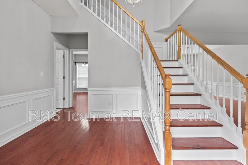 Gorgeous 5 Bedroom, 3.5 Bathroom Home in Duluth! property image