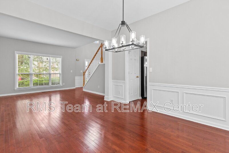 Gorgeous 5 Bedroom, 3.5 Bathroom Home in Duluth! property image