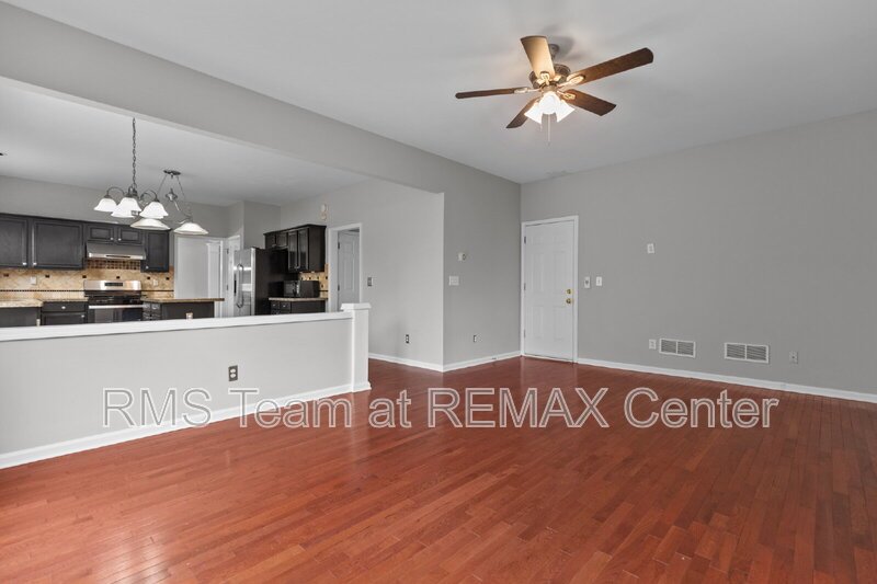 Gorgeous 5 Bedroom, 3.5 Bathroom Home in Duluth! property image