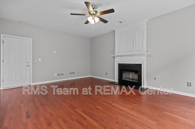 Gorgeous 5 Bedroom, 3.5 Bathroom Home in Duluth! property image