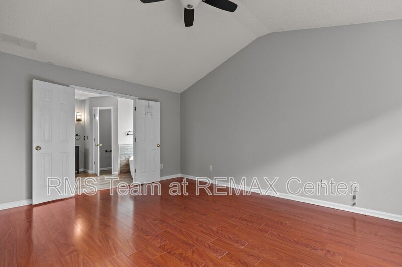 Gorgeous 5 Bedroom, 3.5 Bathroom Home in Duluth! property image