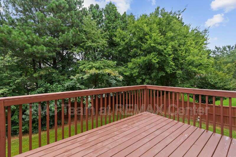 Gorgeous 5 Bedroom, 3.5 Bathroom Home in Duluth! property image