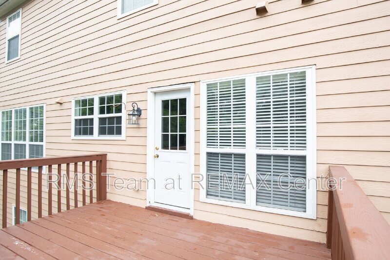 Gorgeous 5 Bedroom, 3.5 Bathroom Home in Duluth! property image
