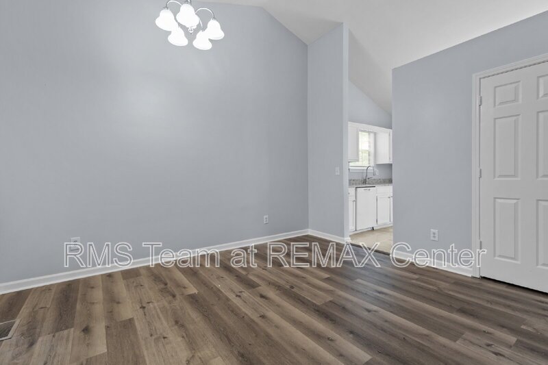 Spacious Split Level House property image