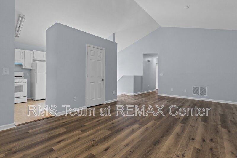 Spacious Split Level House property image
