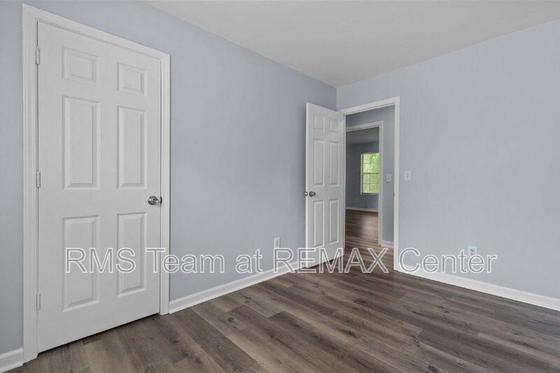 Spacious Split Level House property image