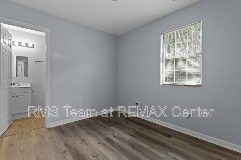 Spacious Split Level House property image