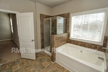 3 Bedroom, 2.5 Bathroom Home in a Great Location is a Must See! property image