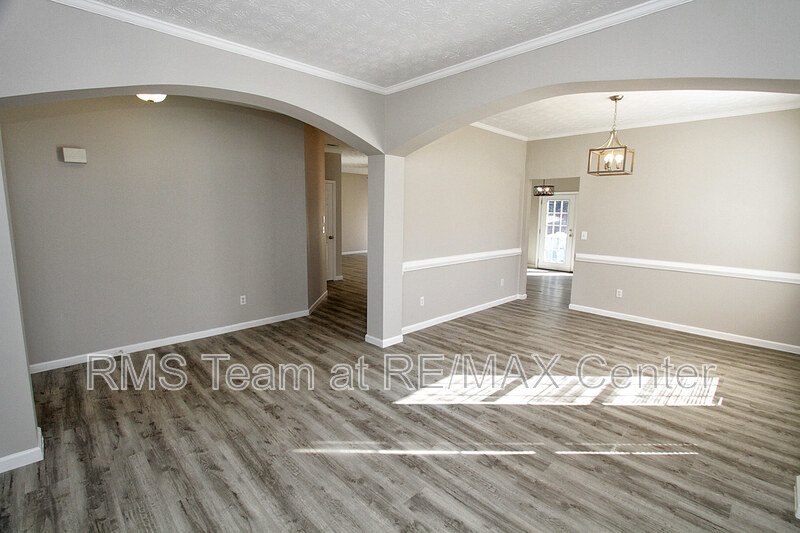 4 Bedroom, 2.5 Bathroom Gorgeous House is a Must See! property image