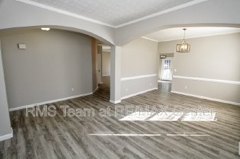 4 Bedroom, 2.5 Bathroom Gorgeous House is a Must See! property image