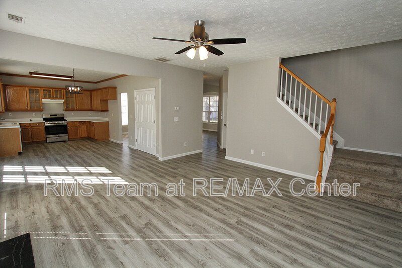 4 Bedroom, 2.5 Bathroom Gorgeous House is a Must See! property image