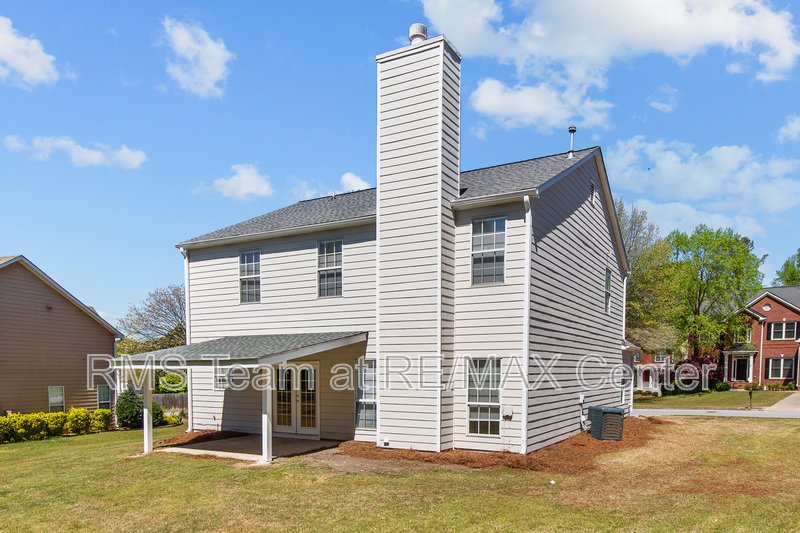 4 Bedroom, 2.5 Bathroom Gorgeous House is a Must See! property image
