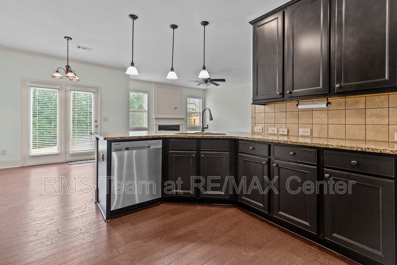 Spacious and Well-Maintained 5BR/3BA - Move-In Ready! property image