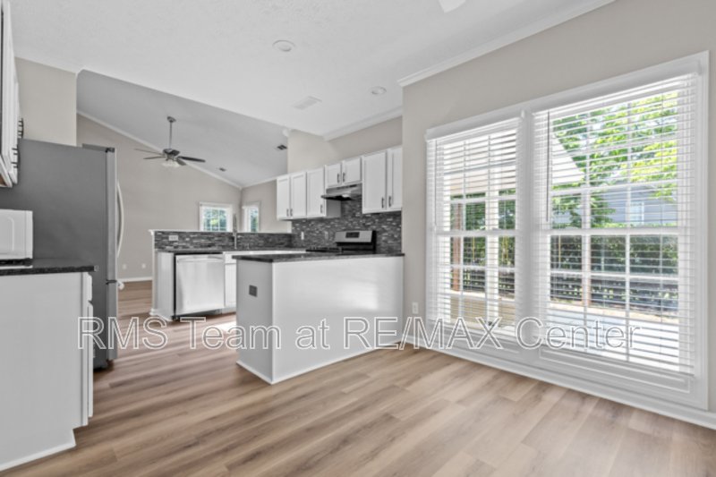 Beautifully Renovated 3BR/2BA in Chattahoochee Landing! property image