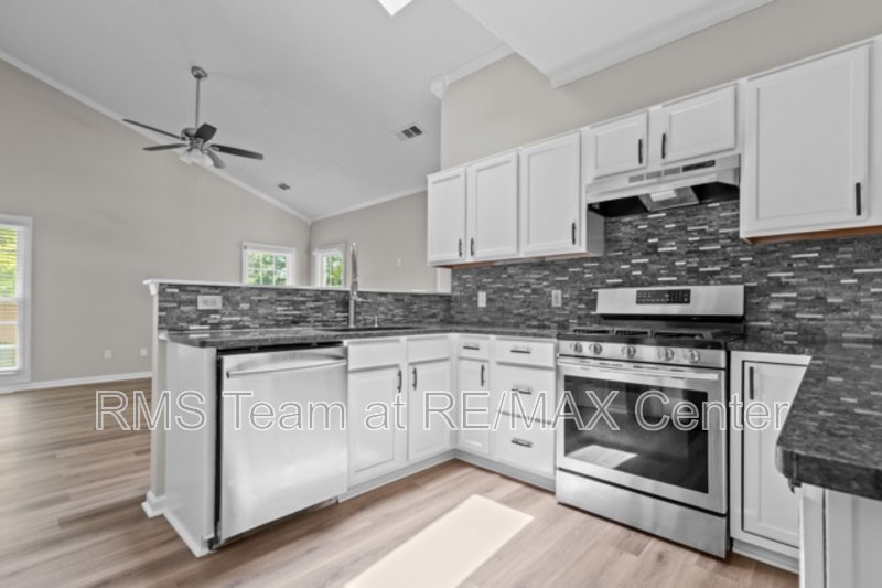 Beautifully Renovated 3BR/2BA in Chattahoochee Landing! property image