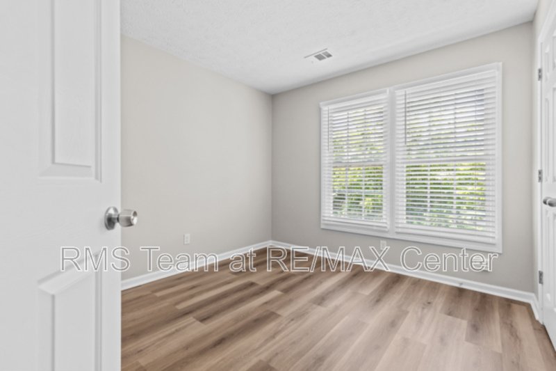 Beautifully Renovated 3BR/2BA in Chattahoochee Landing! property image