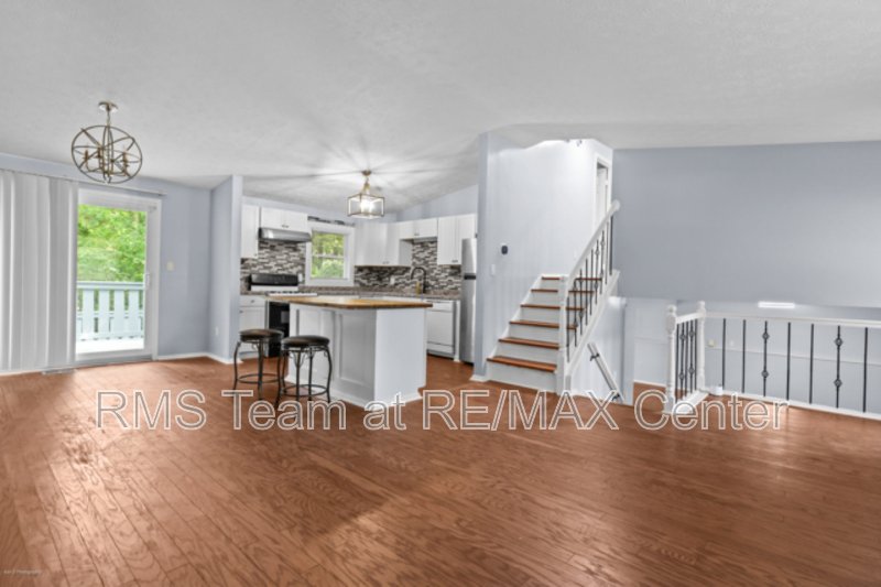 Updated 3 bedroom, 2.5 bath property image