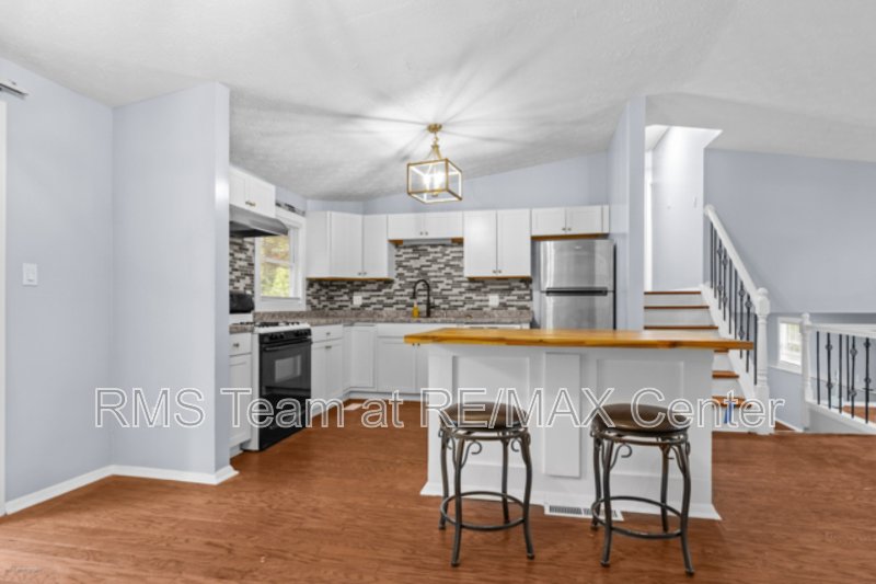 Updated 3 bedroom, 2.5 bath property image