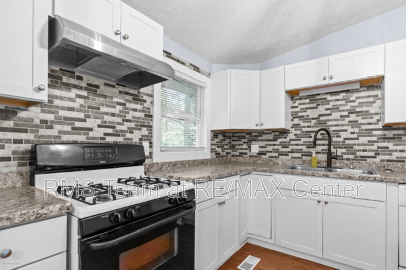 Updated 3 bedroom, 2.5 bath property image