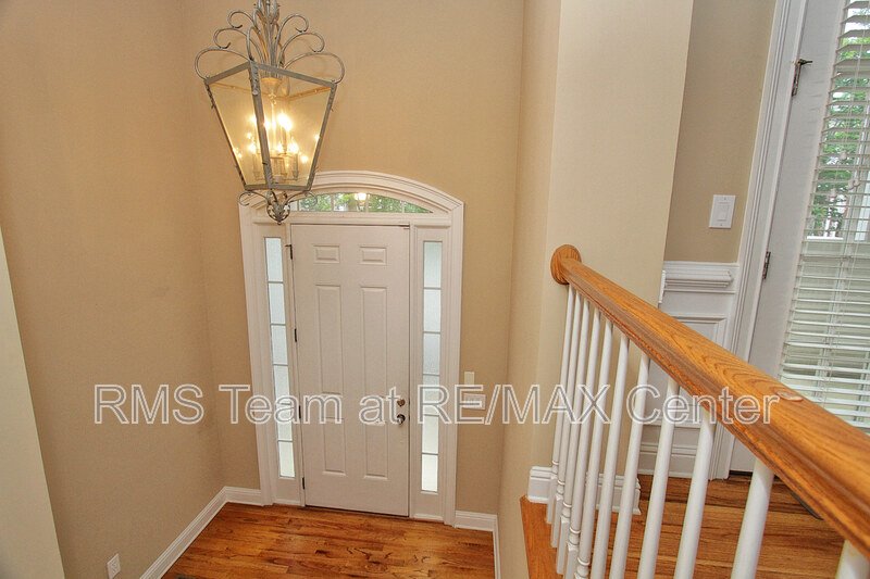Gorgeous LIKE NEW 4 BR/3.5 BA Townhome in Atlanta (Cobb County)! property image