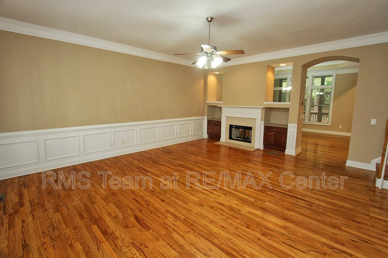Gorgeous LIKE NEW 4 BR/3.5 BA Townhome in Atlanta (Cobb County)! property image