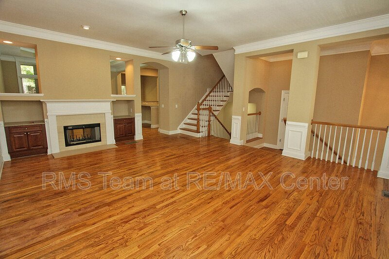 Gorgeous LIKE NEW 4 BR/3.5 BA Townhome in Atlanta (Cobb County)! property image