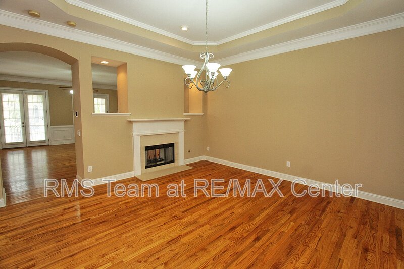 Gorgeous LIKE NEW 4 BR/3.5 BA Townhome in Atlanta (Cobb County)! property image