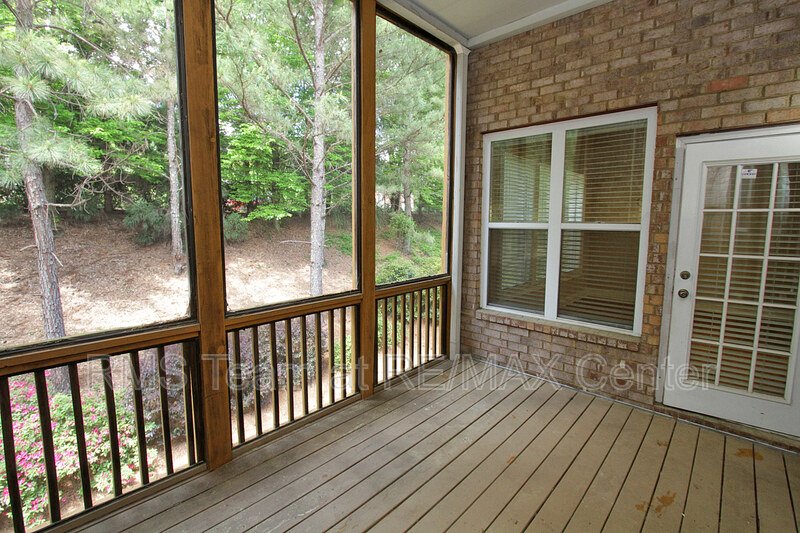 Gorgeous LIKE NEW 4 BR/3.5 BA Townhome in Atlanta (Cobb County)! property image
