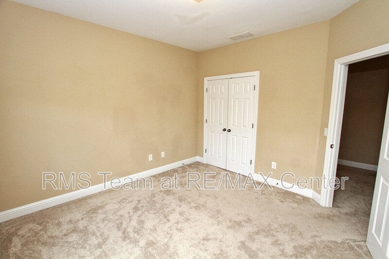 Gorgeous LIKE NEW 4 BR/3.5 BA Townhome in Atlanta (Cobb County)! property image