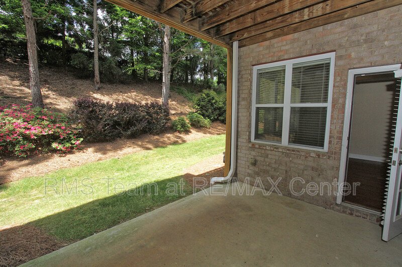 Gorgeous LIKE NEW 4 BR/3.5 BA Townhome in Atlanta (Cobb County)! property image
