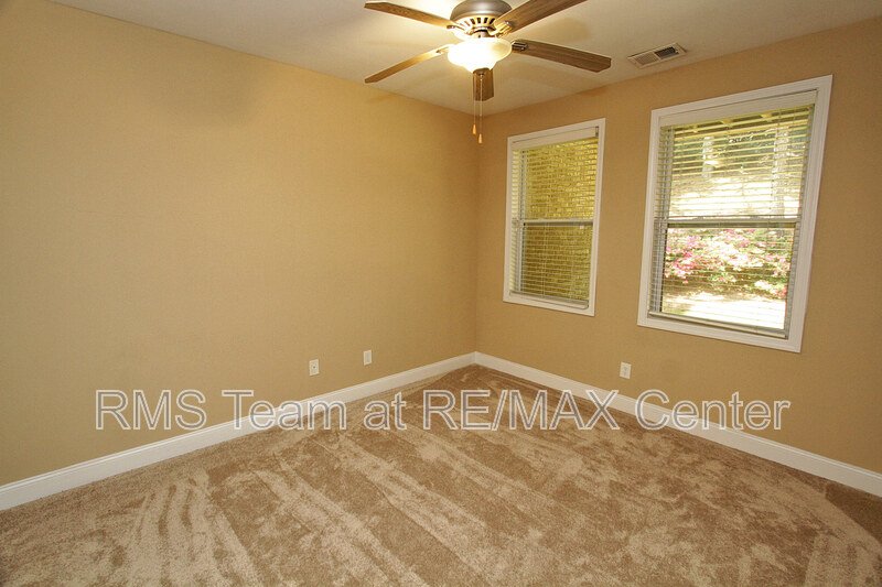 Gorgeous LIKE NEW 4 BR/3.5 BA Townhome in Atlanta (Cobb County)! property image
