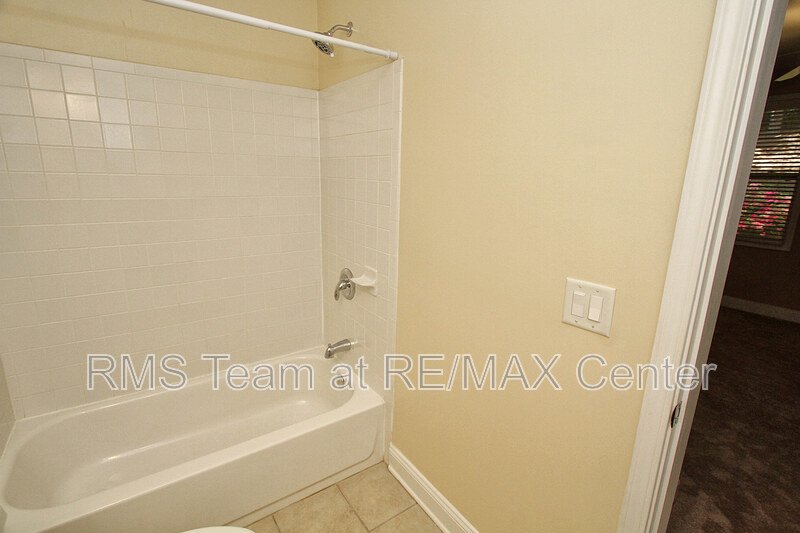 Gorgeous LIKE NEW 4 BR/3.5 BA Townhome in Atlanta (Cobb County)! property image