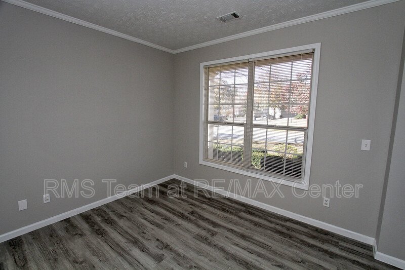 4 Bedroom, 2.5 Bathroom Gorgeous House is a Must See! property image