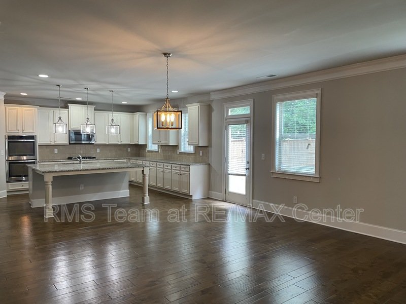 Dacula High School District! Great 2-story Craftsman-style home property image
