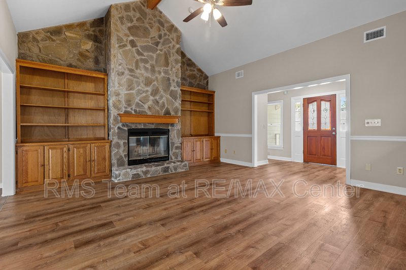 Mountain View High School District! 4 Bedroom Ranch! property image