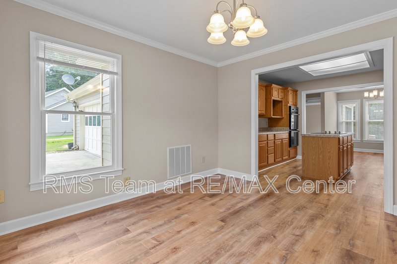 Mountain View High School District! 4 Bedroom Ranch! property image