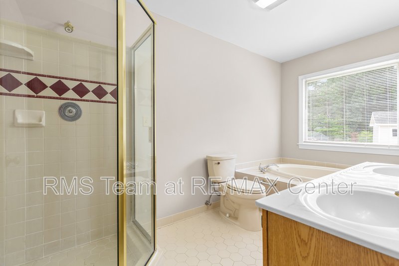 Mountain View High School District! 4 Bedroom Ranch! property image