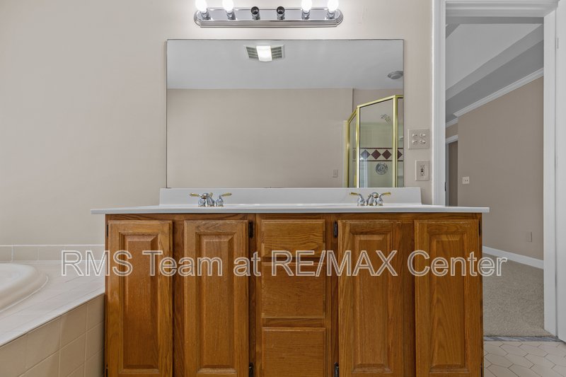 Mountain View High School District! 4 Bedroom Ranch! property image