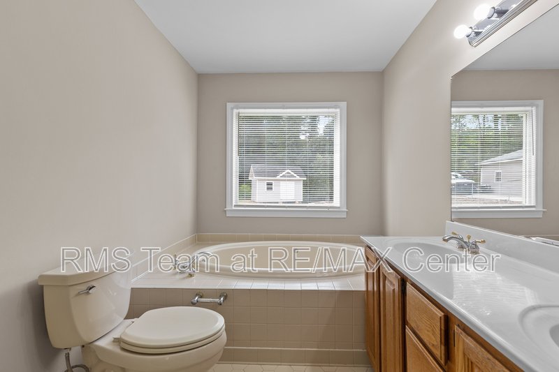 Mountain View High School District! 4 Bedroom Ranch! property image