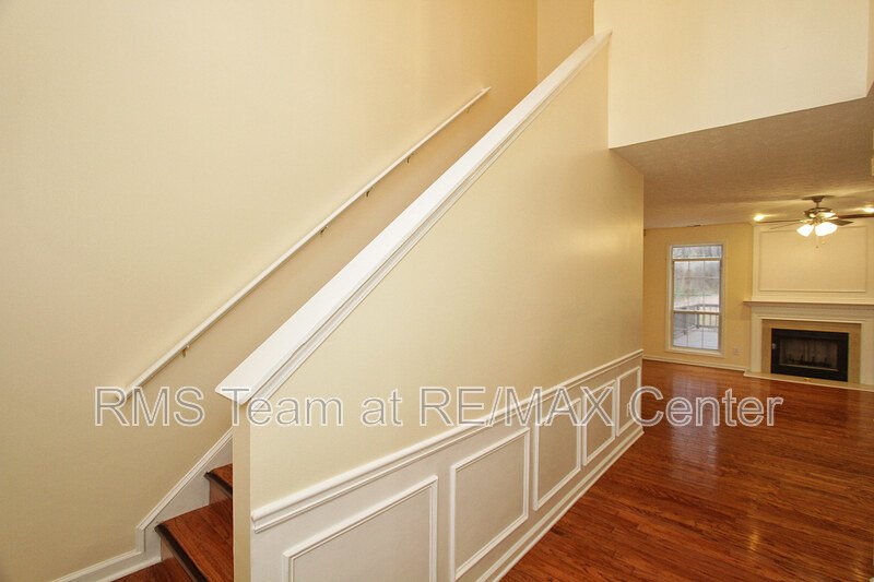 Gorgeous 3 BR/2.5 BA Traditional in Lilburn Swim/Tennis Community! property image