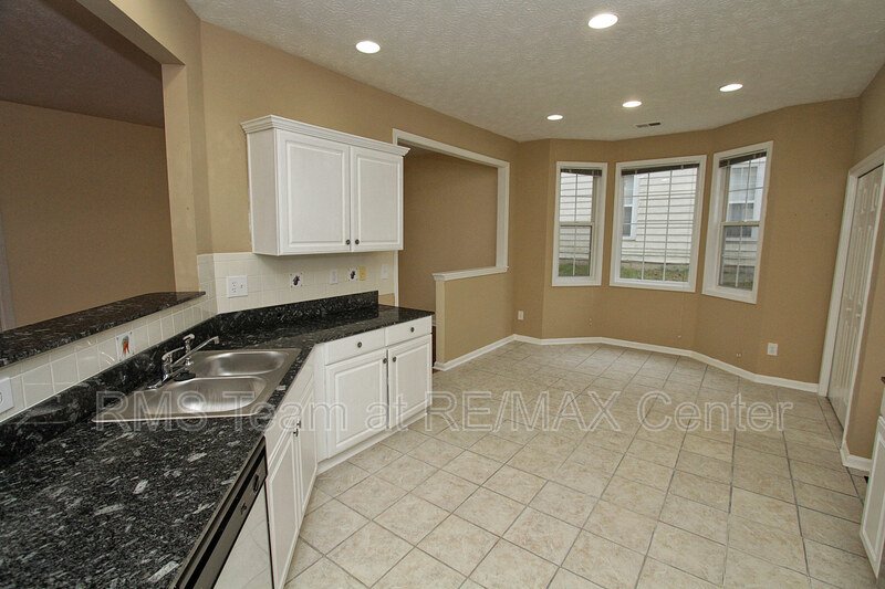 Gorgeous 3 BR/2.5 BA Traditional in Lilburn Swim/Tennis Community! property image