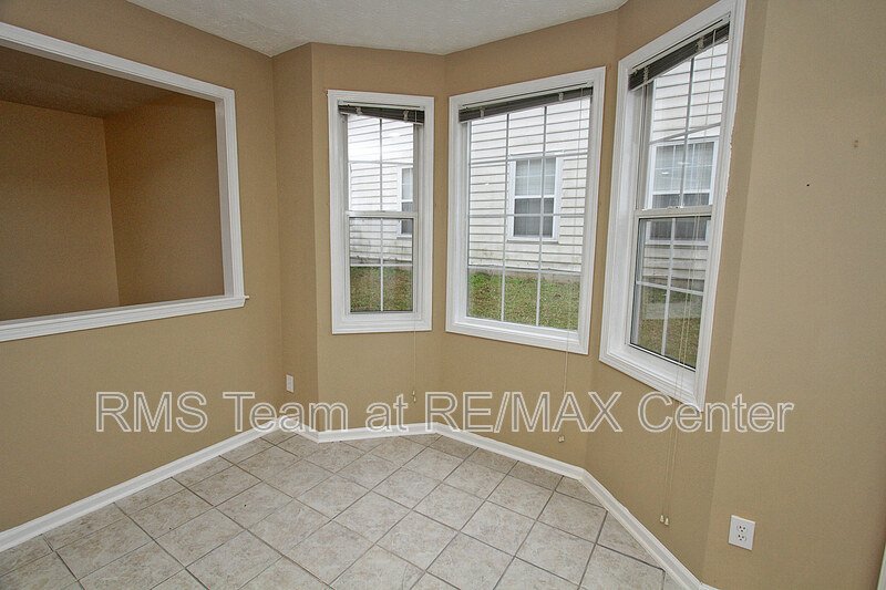 Gorgeous 3 BR/2.5 BA Traditional in Lilburn Swim/Tennis Community! property image