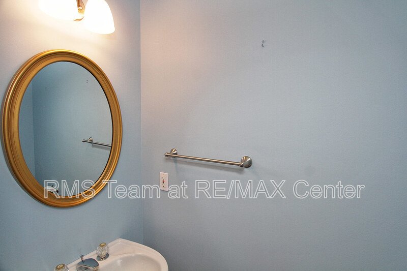 Gorgeous 3 BR/2.5 BA Traditional in Lilburn Swim/Tennis Community! property image