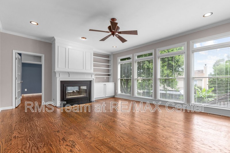 STUNNING 5 BR/3.5 BA Traditional in Dunwoody! property image