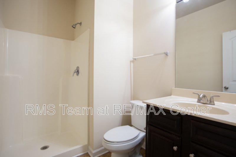 Great School District! 4 Bedroom, 3 Full Bath Home with Fresh Paint property image