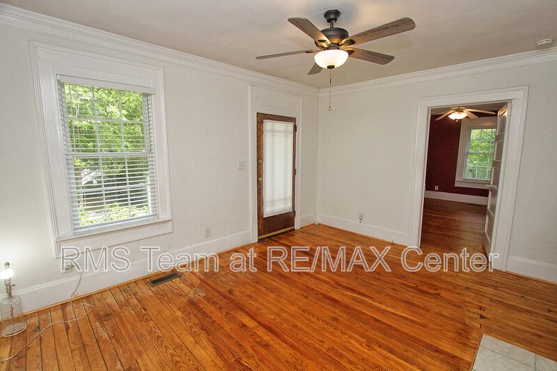 Beautiful 2 BR 2 BA Bungelow in Atlanta! property image
