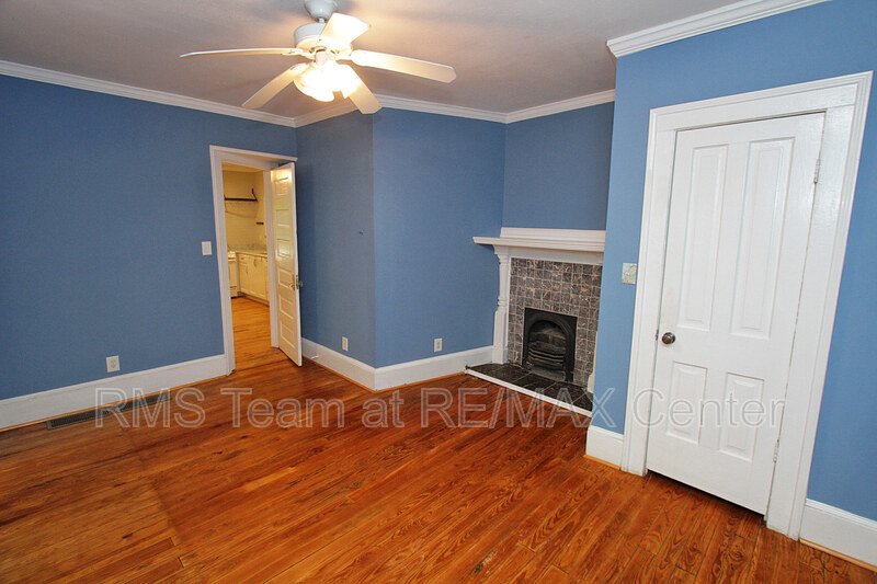 Beautiful 2 BR 2 BA Bungelow in Atlanta! property image