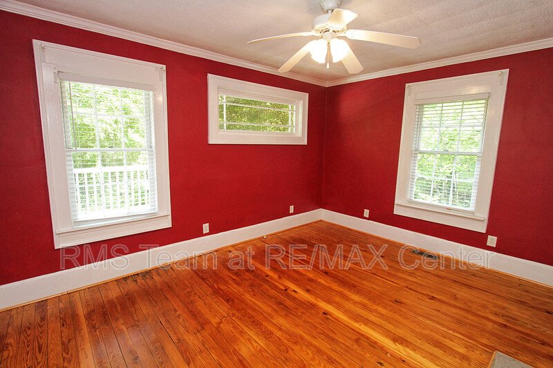 Beautiful 2 BR 2 BA Bungelow in Atlanta! property image